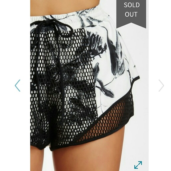 Stylestalker Shorts - Picture 4 of 4